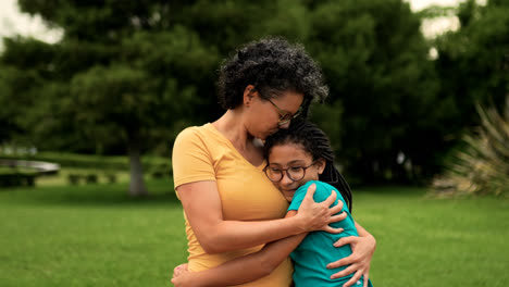 Mother-and-daughter-hugging-to-each-other